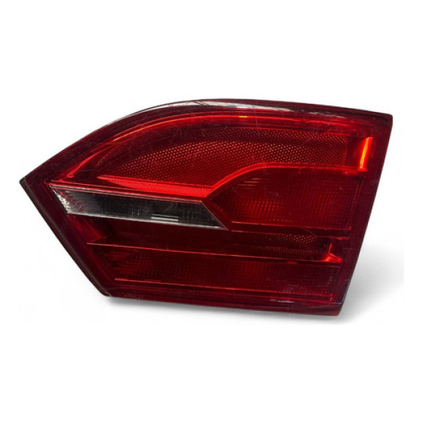 Lanterna Tampa Traseira Direita Volkswagen Jetta 2011/2016