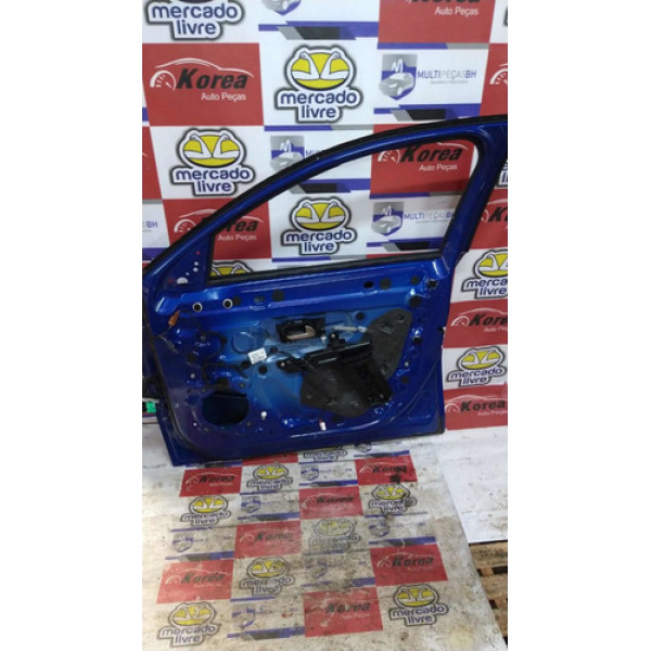 Máquina Vidro Dianteira Direita Peugeot 208 2021 / 2022