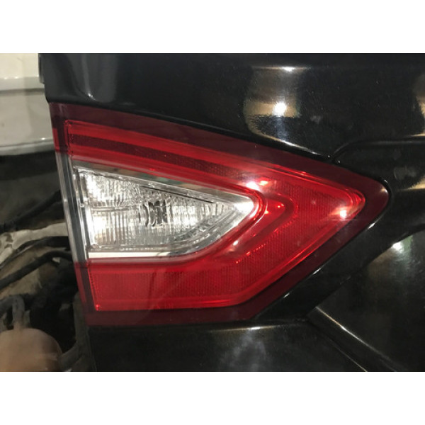 Lanterna Tampa Traseira Direita Ford Fusion 2015