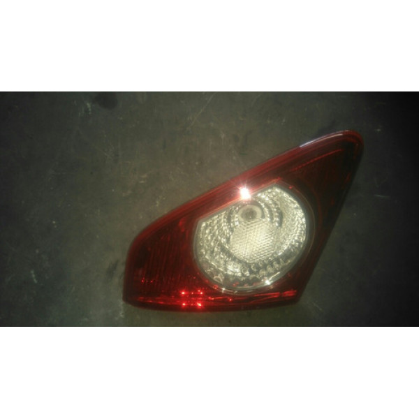 Lanterna Tampa Traseira Direita Toyota Corolla 2011 