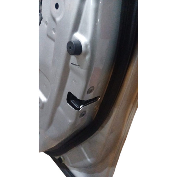 Fechadura Porta Dianteira Direita Nissan Sentra 2014/2020