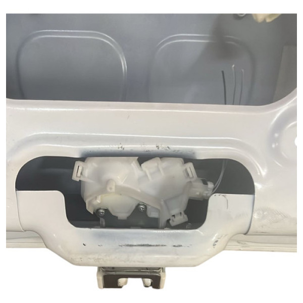 Fechadura Tampa Traseira Mitsubishi Eclipse Cross 2023