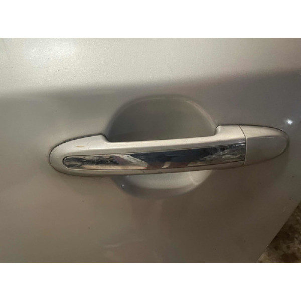 Maçaneta Externa Traseira Esquerda Hyundai Santa 2010 / 2013