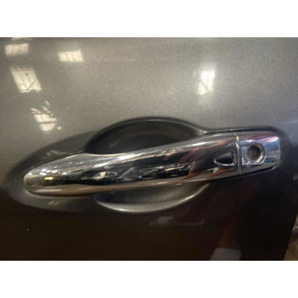Maçaneta Externa Dianteira Esquerda Nissan Kicks