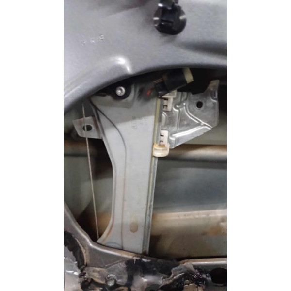 Máquina De Vidro Dianteira Direita Suzuki S-cross 2016