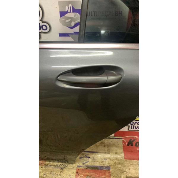 Maçaneta Externa Traseira Esquerda Mercedes A200 2013 / 2017