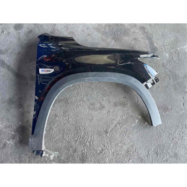 Paralama Direito C/ Moldura Chevrolet Tracker 2020 / 2021