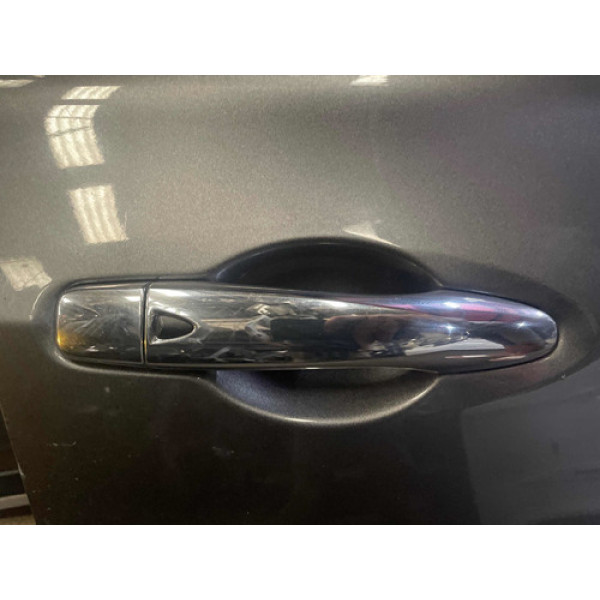 Maçaneta Externa Dianteira Direita Nissan Kicks
