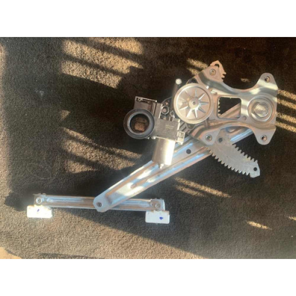 Máquina De Vidro Elétrico Traseira Direita Nissan Kicks