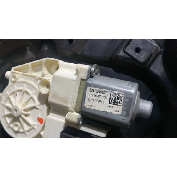 Máquina De Vidro Traseira Direita  Fiat Toro