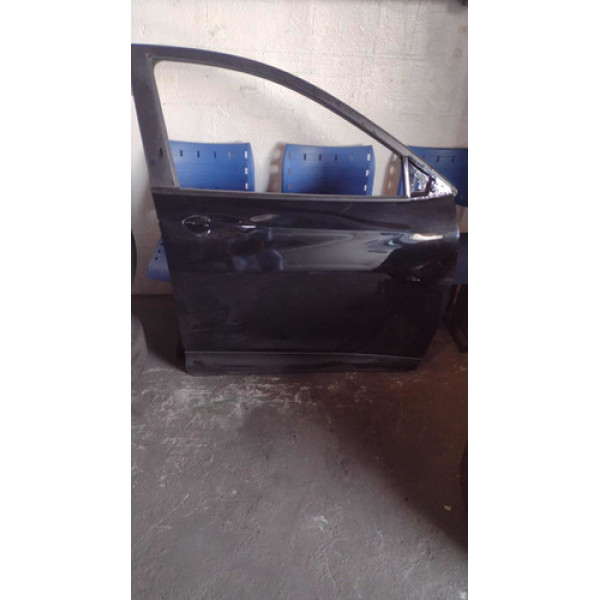 Porta Dianteira Direita Chevrolet Tracker 2020 / 2022