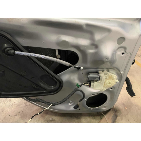 Máquina De Vidro Traseira Esquerda Vw Golf 2014 / 2019