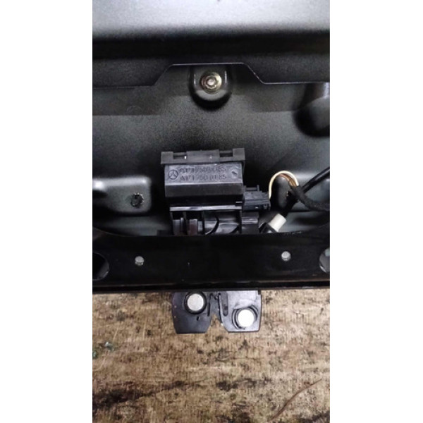 Fechadura Tampa Traseira Mercedes C180 2001 / 2006