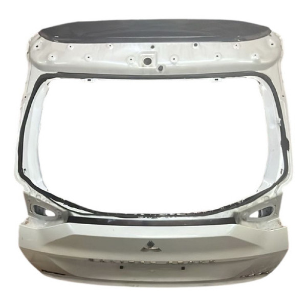 Tampa Traseira Mitsubishi Eclipse Cross 2023