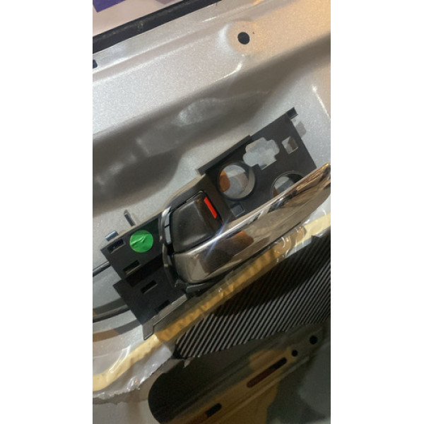 Maçaneta Interna Dianteira Esquerda Honda Hrv 2015/2020