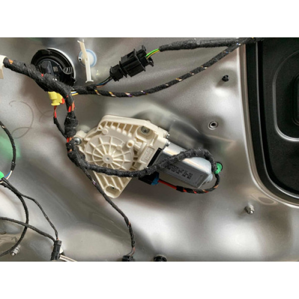 Máquina De Vidro Dianteira Direita Vw Golf 2014 / 2019