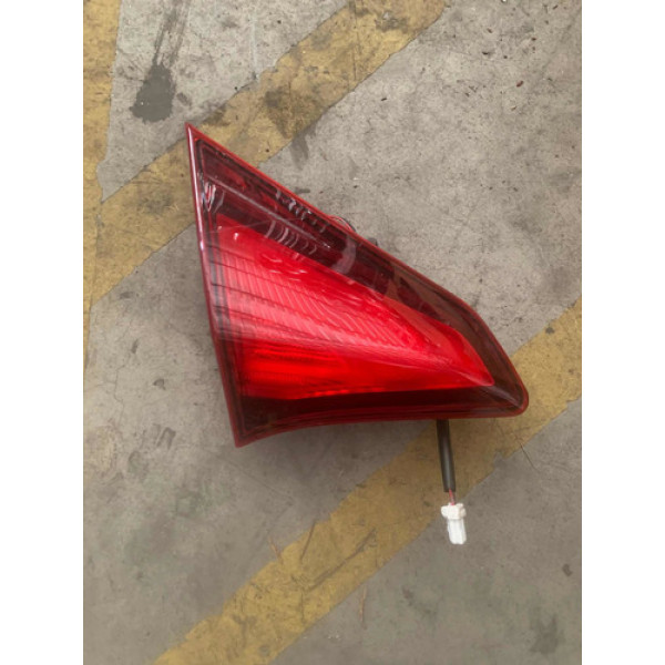 Lanterna Tampa Traseira Direita Nissan Kicks