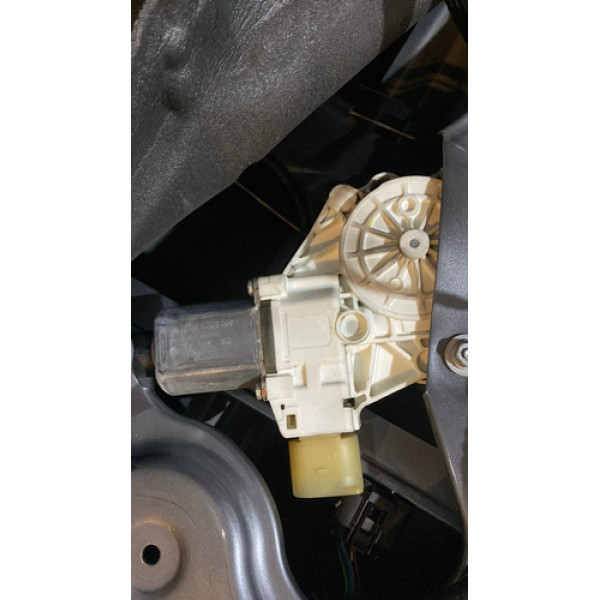 Máquina De Vidro Dianteira Esquerda Bmw X1 2010/2015