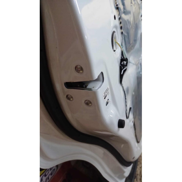 Fechadura Traseira Esquerda Mitsubishi Eclipse Cross