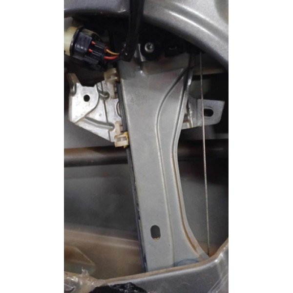 Máquina De Vidro Dianteira Direita Suzuki S-cross 2016