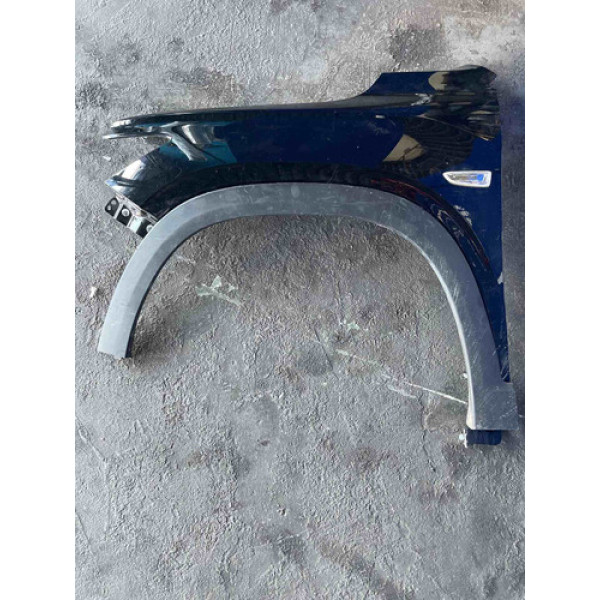 Paralama Esquerdo C/ Moldura Chevrolet Tracker 2020 / 2021