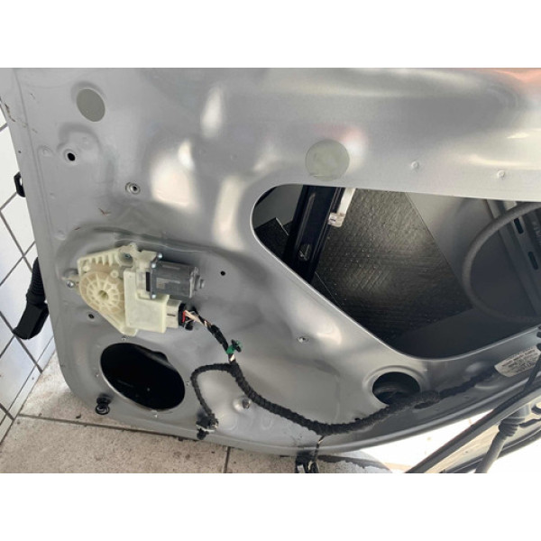 Máquina De Vidro Traseira Direita Vw Golf 2014 / 2019