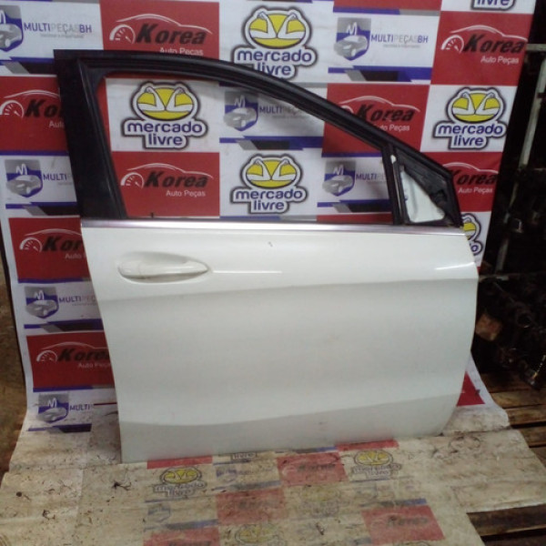 Porta Dianteira Direita Mercedes B200 2012 / 2016