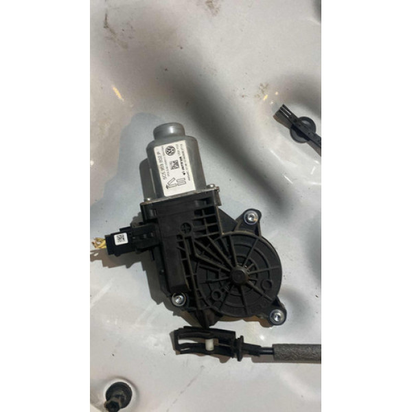 Máquina De Vidro Dianteira Direita Volkswagen Fusca Tsi 2015